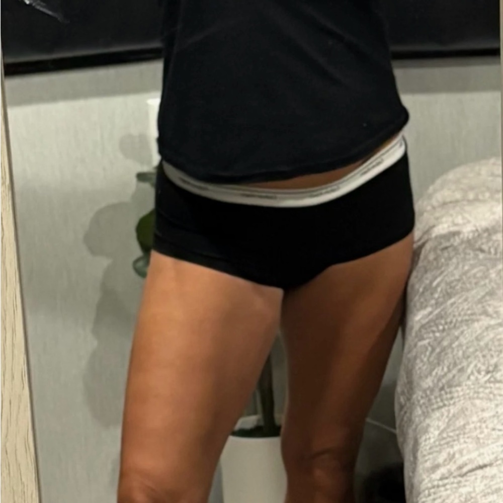 Women’s Calvin Klein Boy Shorts 🖤
